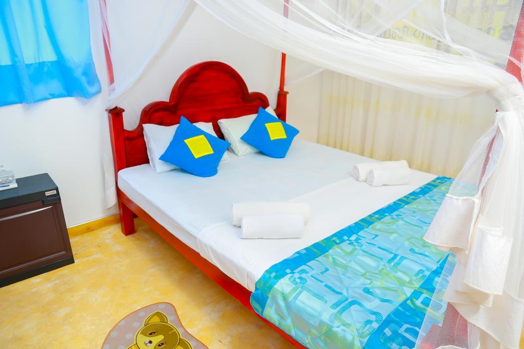 Autumn Moon Beach Cabanas Тангале Екстериор снимка