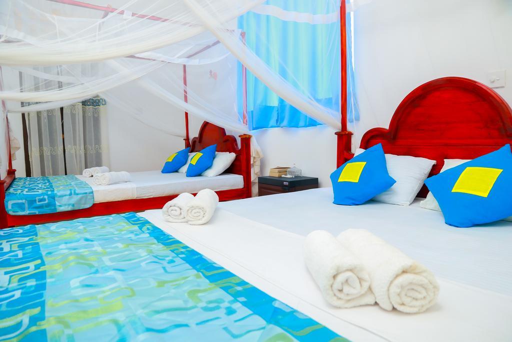 Autumn Moon Beach Cabanas Тангале Екстериор снимка